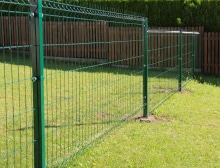 Montáž 3D plotových panelů – Dýšina Montáž 3D plotových panelů – Dýšina